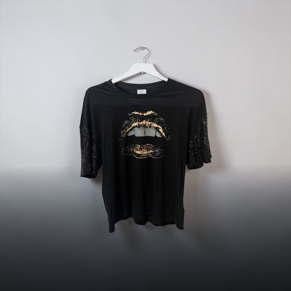 Express Black Sequin Graphic Short Sleeve Tee with Gold Accent Size Small - Picture 2 of 7